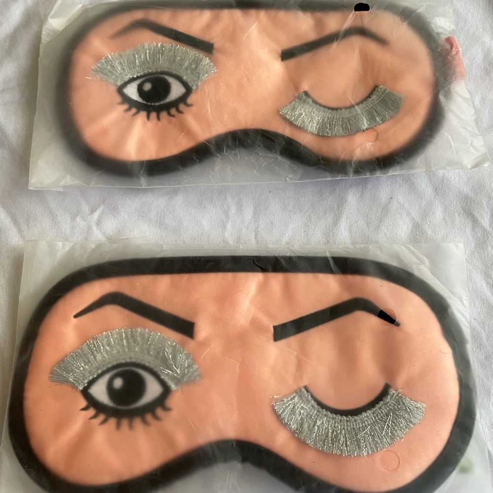 Benefit 2018 brow sleep mask
BOTH
